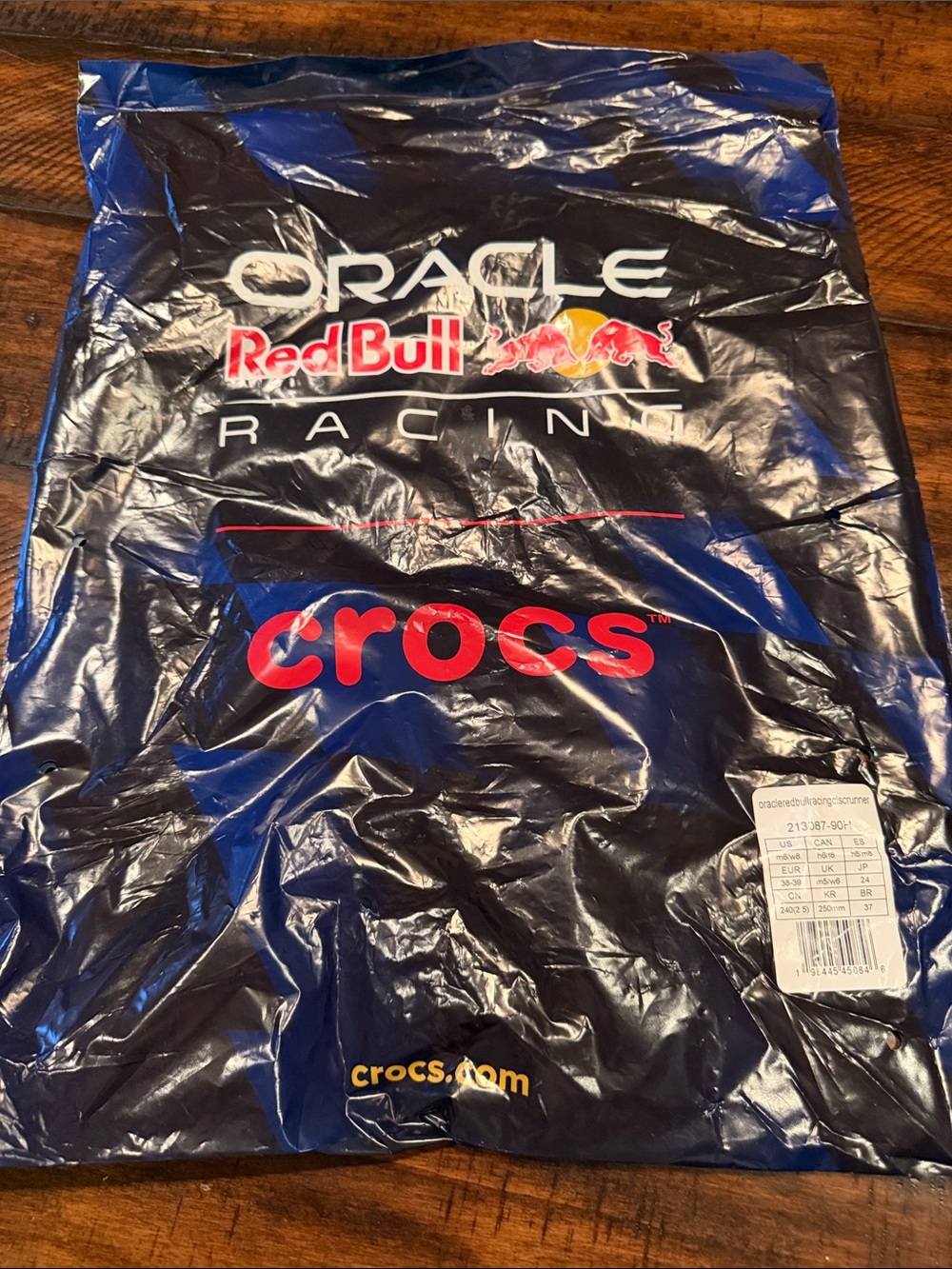 F1 Red Bull Racing Crocs - Picture 7 of 9
